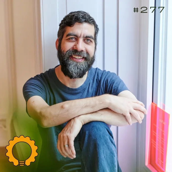 Details zur Podcast Episode #277 Inklusive Sprache verändert Tech-Kultur. KI nicht. – mit Lukas Kahwe Smith
